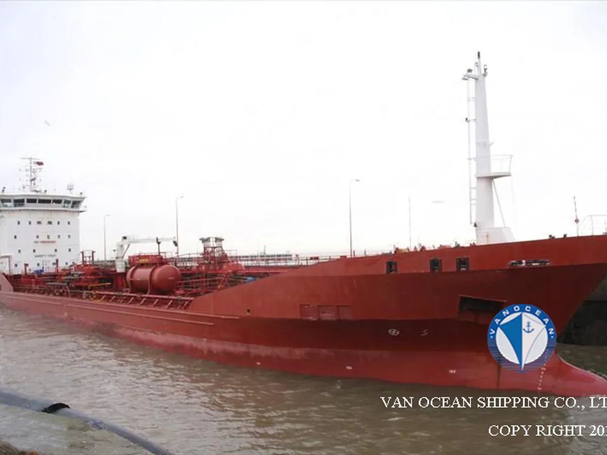 Navio-tanque de óleo/produtos químicos à venda