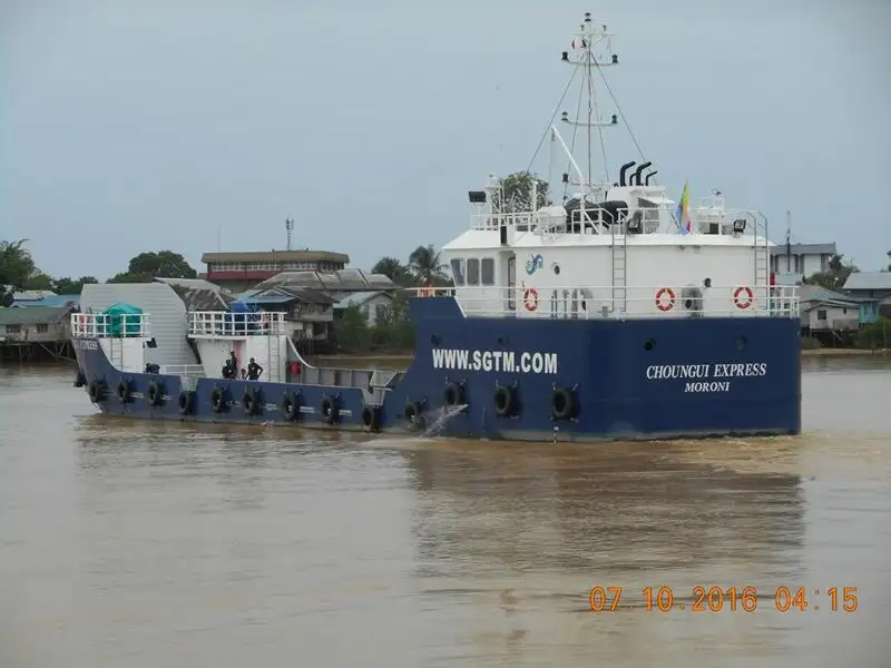 Navio porta-contêineres à venda