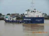Navio porta-contêineres à venda