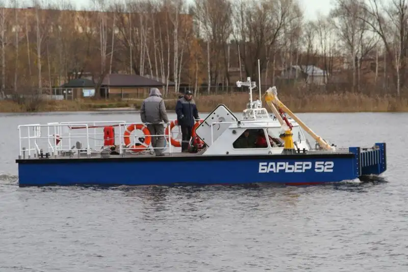 Barcos de trabalho à venda