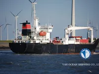 Navio frigorífico à venda