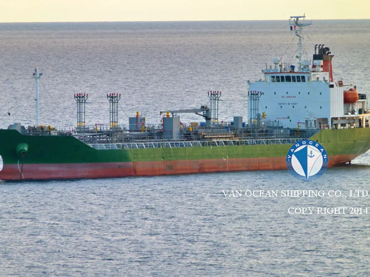 Navio-tanque de óleo/produtos químicos à venda