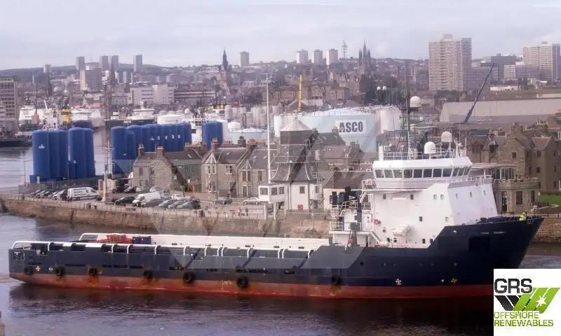 Navio de abastecimento à venda