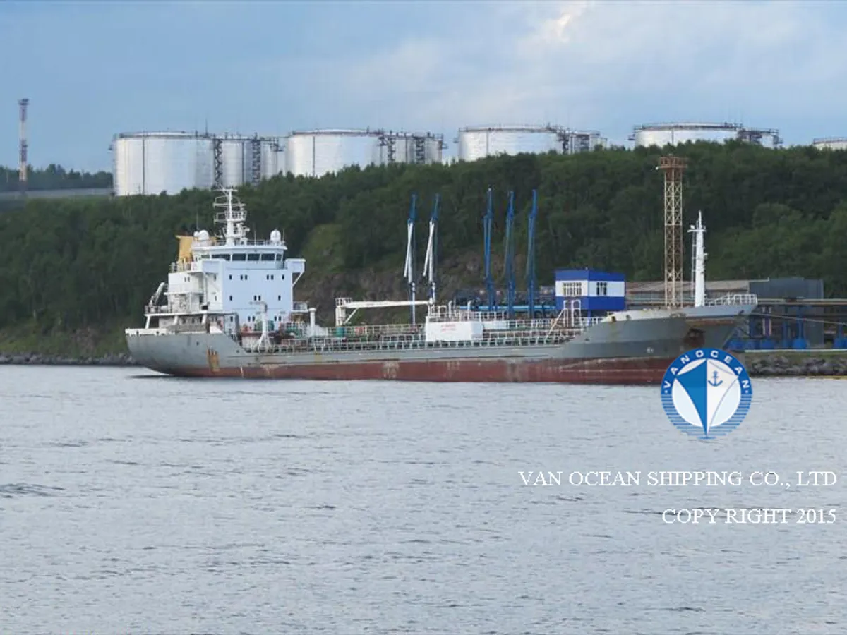 Navio-tanque de óleo/produtos químicos à venda