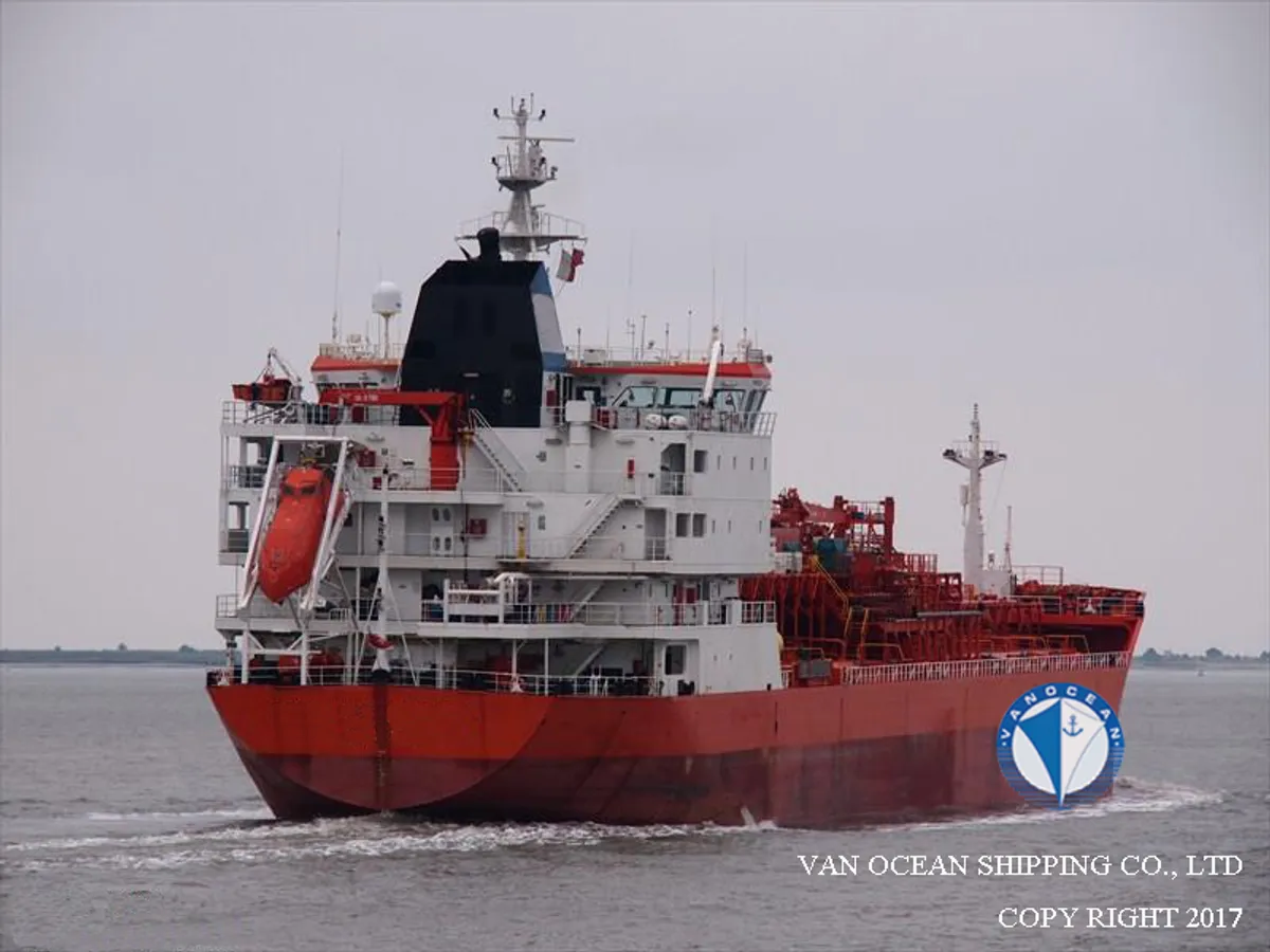 Navio-tanque de óleo/produtos químicos à venda