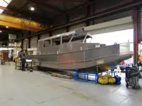 Navio de resgate à venda