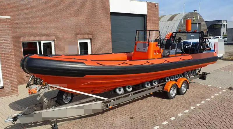 Bote inflável rígido à venda