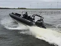 Navio porta-contentores à venda