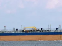 Navio-tanque de óleo/produtos químicos à venda