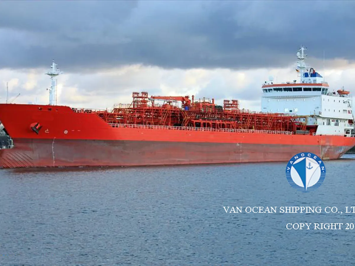 Navio-tanque de óleo/produtos químicos à venda