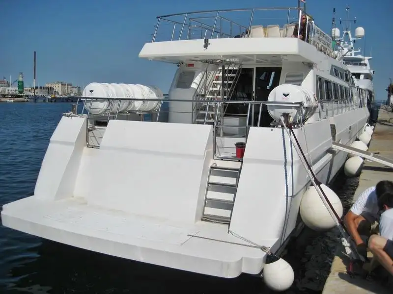Navio de passageiros à venda