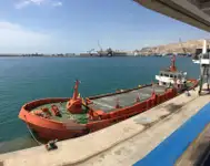 Navio porta-contêineres à venda
