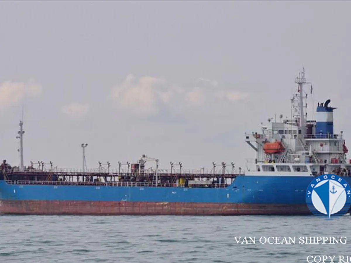 Navio-tanque de óleo/produtos químicos à venda