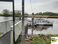 Barco de turismo à venda