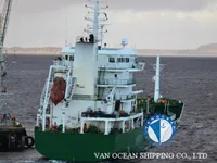 Navio-tanque de óleo/produtos químicos à venda
