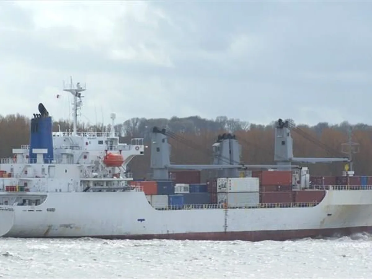Navio frigorífico à venda