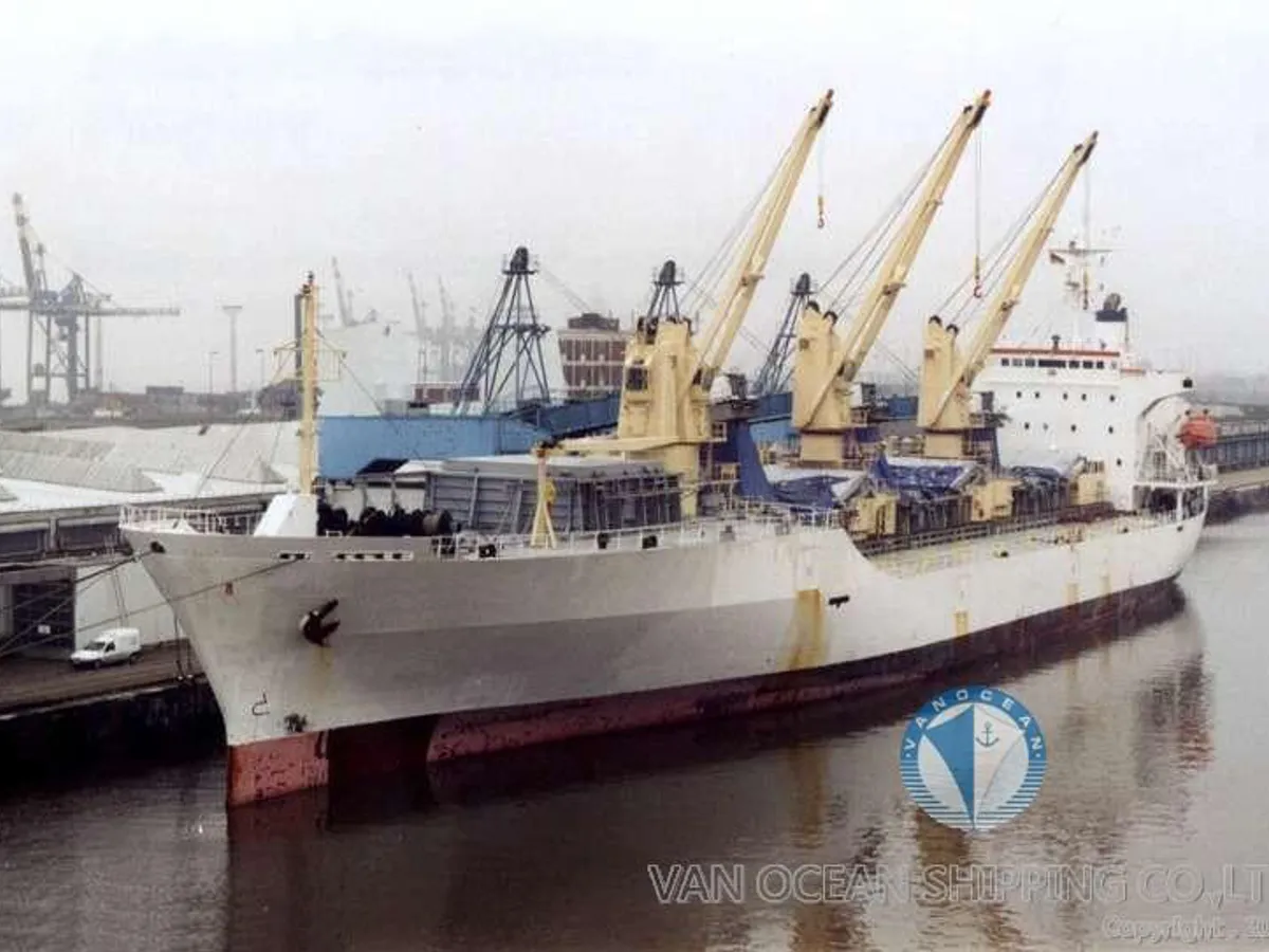 Navio-tanque de óleo/produtos químicos à venda