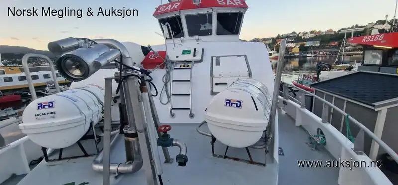 Rebocador à venda