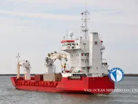 Navio frigorífico à venda