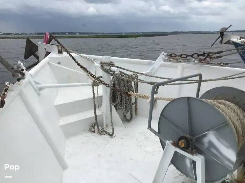 Navio de pesca de arrasto à venda