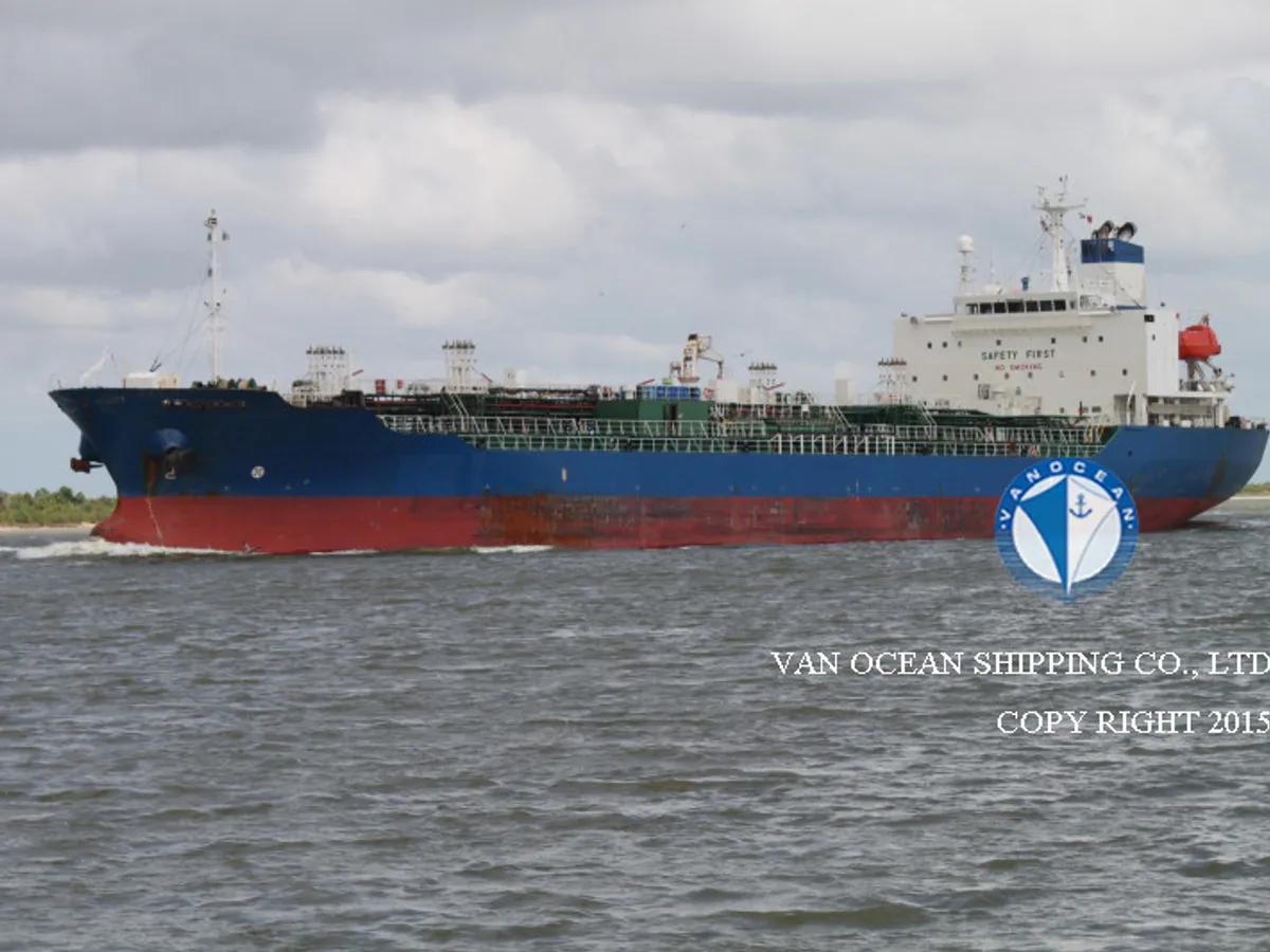 Navio-tanque de óleo/produtos químicos à venda