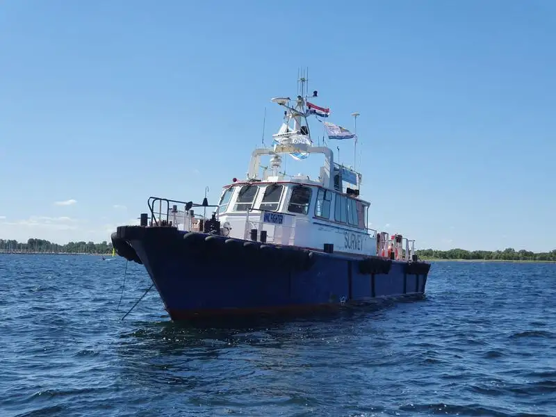 Navio de patrulha à venda