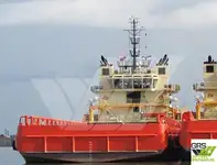 Navio de abastecimento à venda