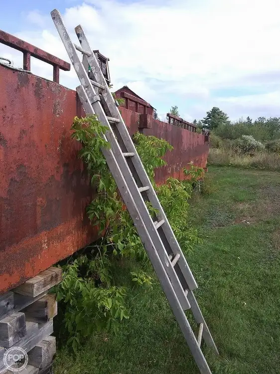 Barcaça à venda