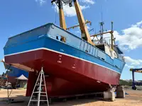 Navio de pesca de arrasto à venda