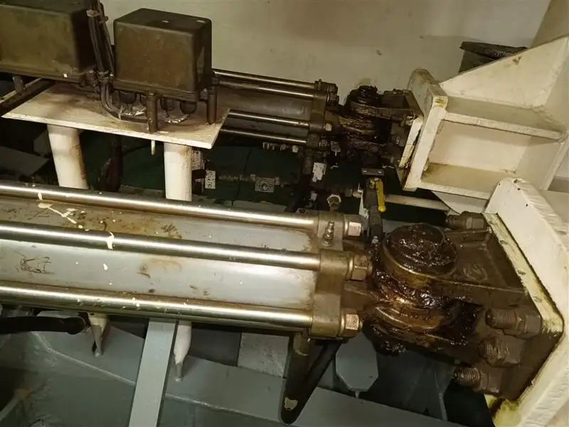 Rebocador à venda