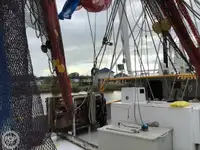 Navio de pesca de arrasto à venda