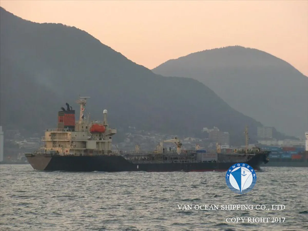 Navio-tanque de óleo/produtos químicos à venda