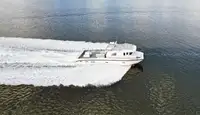 Catamarã à venda