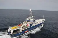 Navio porta-contentores à venda