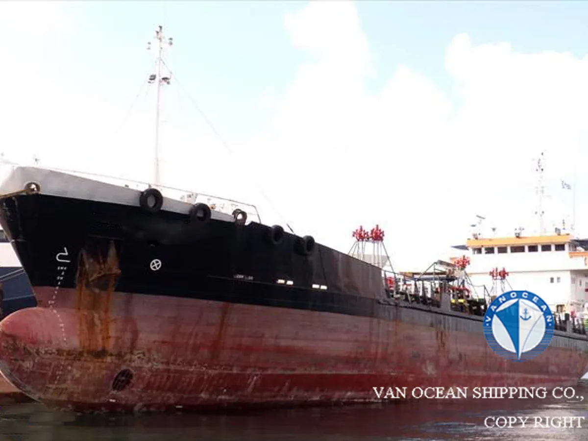 Navio-tanque de óleo/produtos químicos à venda