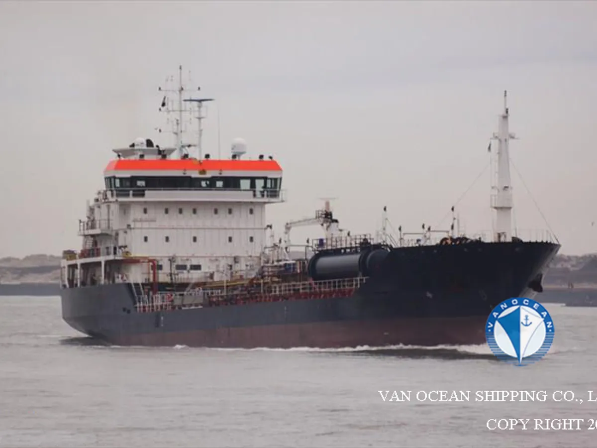 Navio-tanque de óleo/produtos químicos à venda