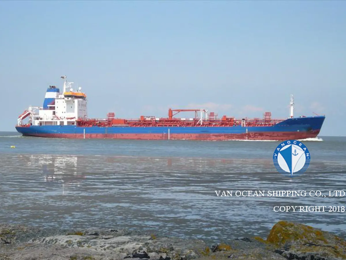 Navio-tanque de óleo/produtos químicos à venda