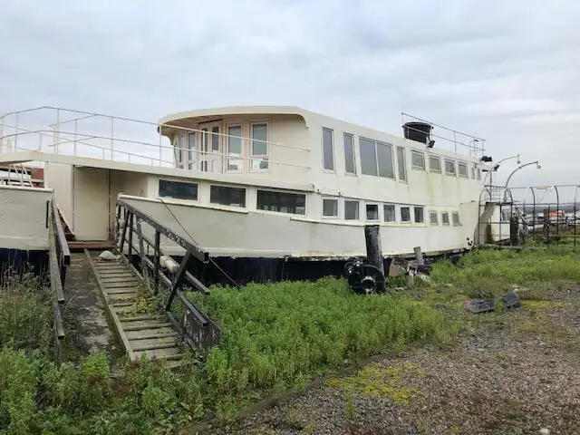 Navio de transporte de passageiros (Ferry) à venda