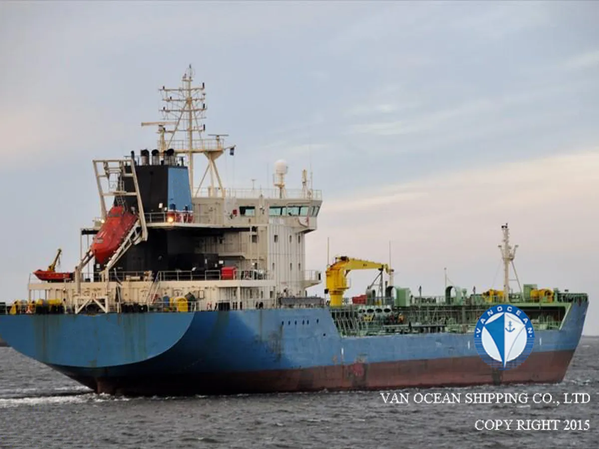 Navio-tanque de óleo/produtos químicos à venda