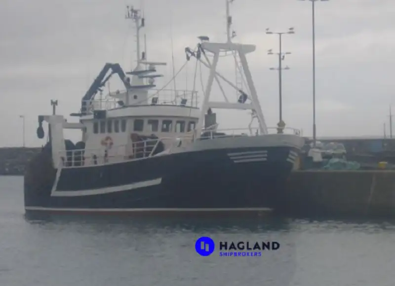 Navio de pesca de arrasto à venda