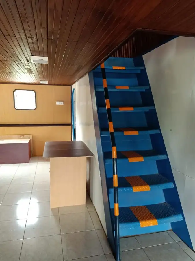 Balsa de desembarque, tanque à venda
