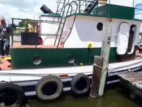 Rebocador à venda