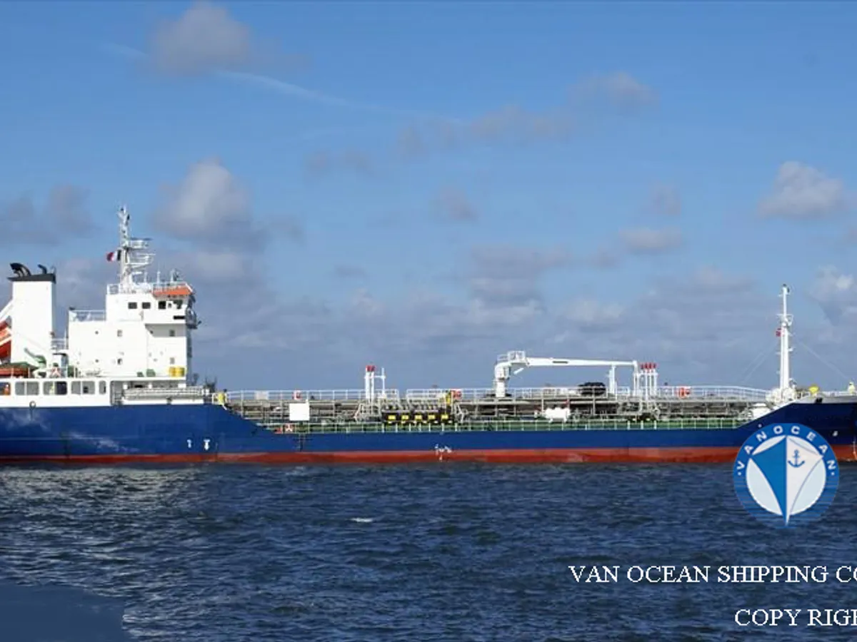 Navio-tanque de óleo/produtos químicos à venda