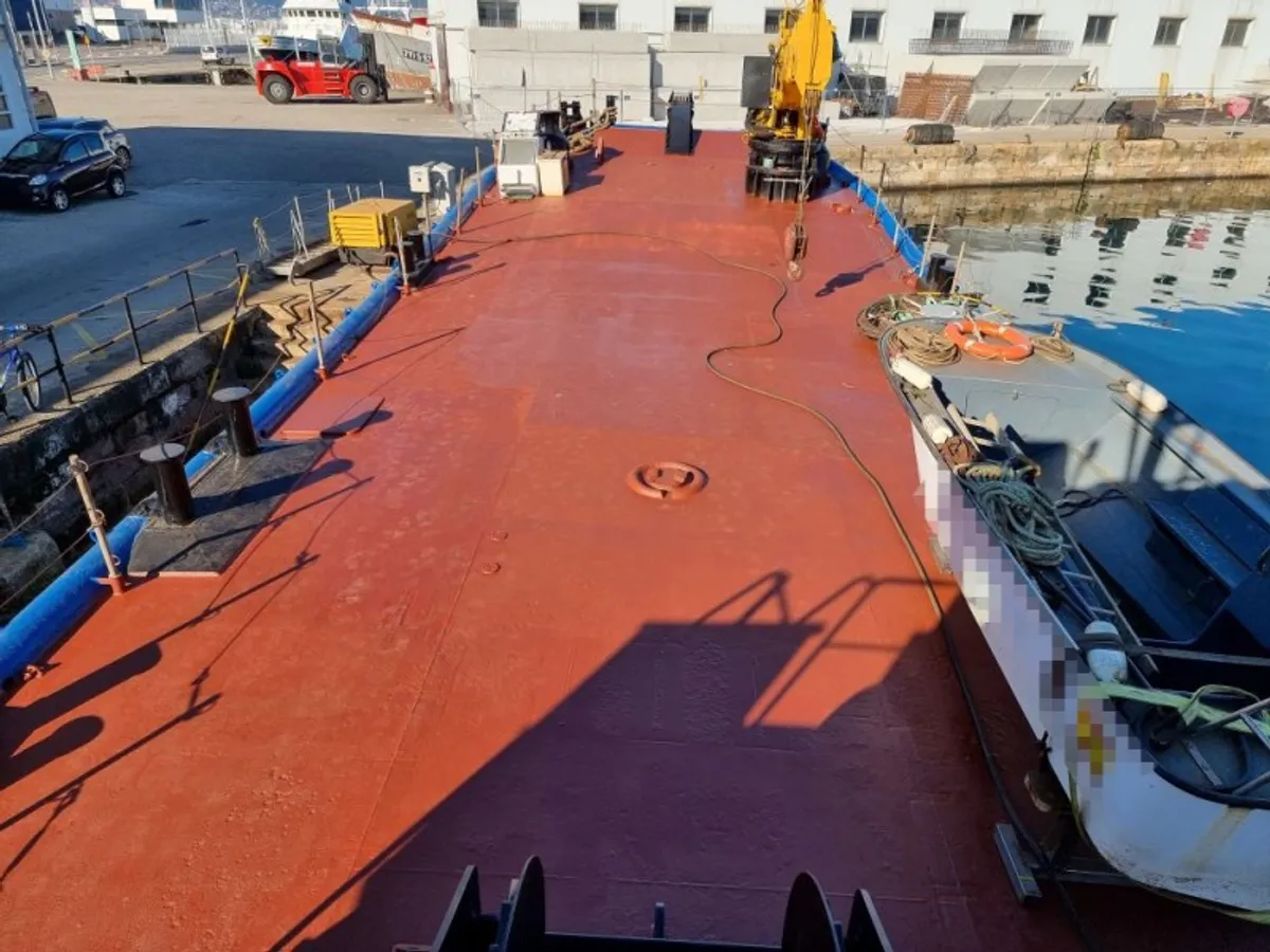 Barcos de trabalho à venda