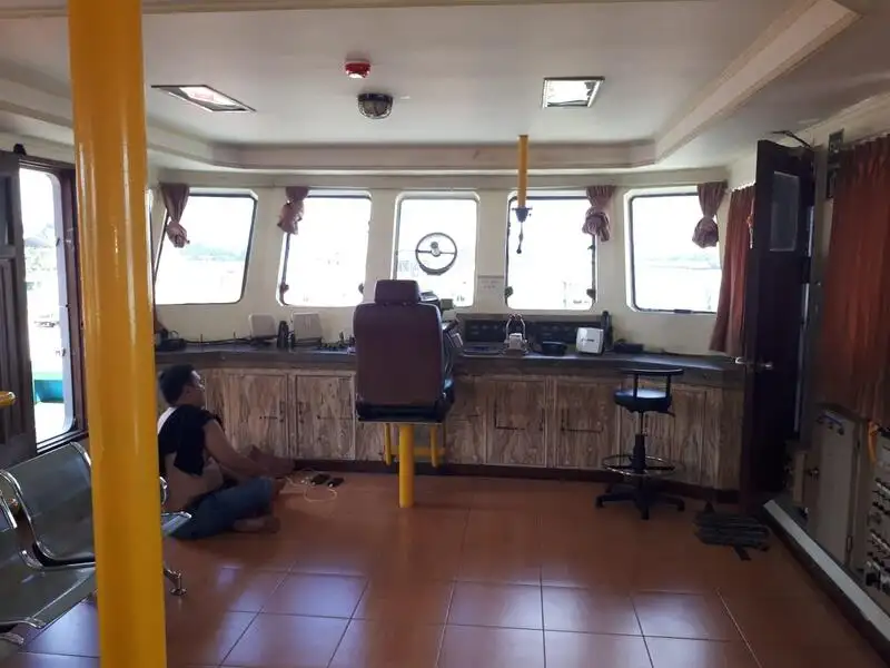Navio-tanque de óleo/produtos químicos à venda