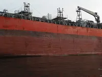 Navio-tanque de óleo/produtos químicos à venda