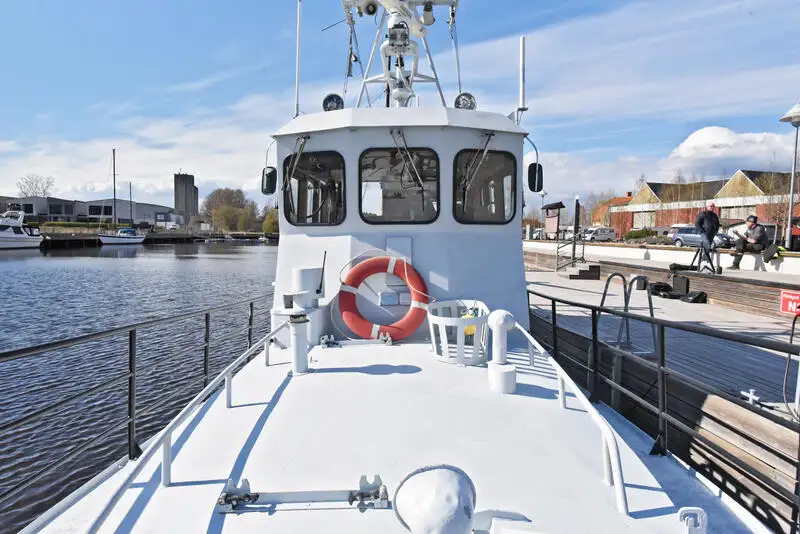 Navio de patrulha à venda