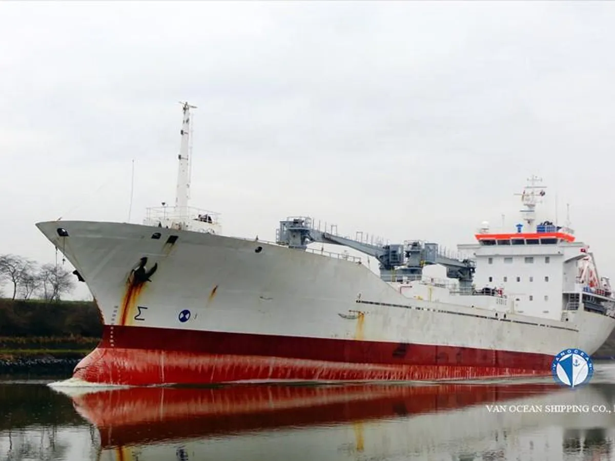 Navio frigorífico à venda