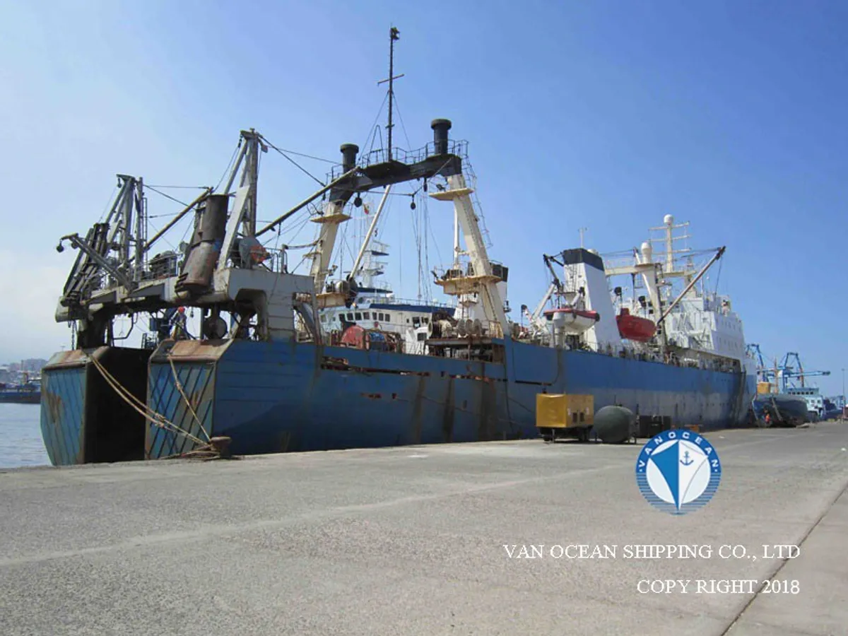 Navio de pesca de arrasto à venda