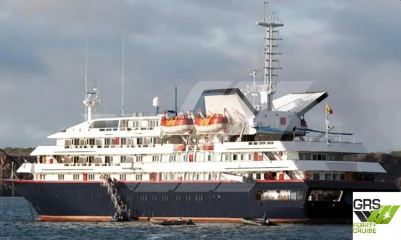 Navio de cruzeiro à venda